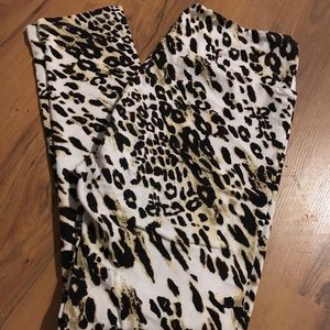 Lularoe OS Leopard/Cheetah Leggings